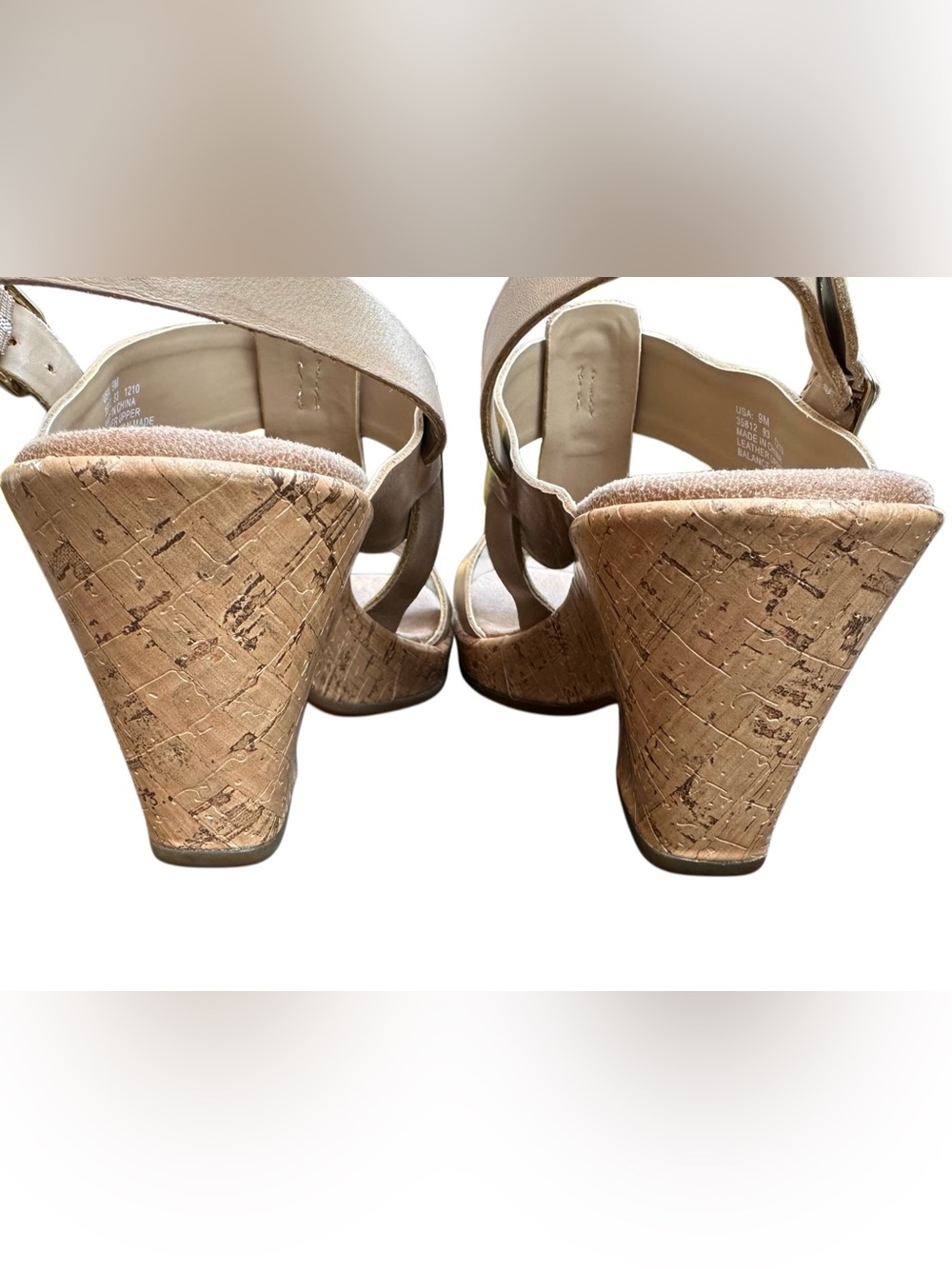 Clarks Leather Cork Wedge Sandals Beige Taupe Slingback Size 9M Minimalist - Picture 3 of 10